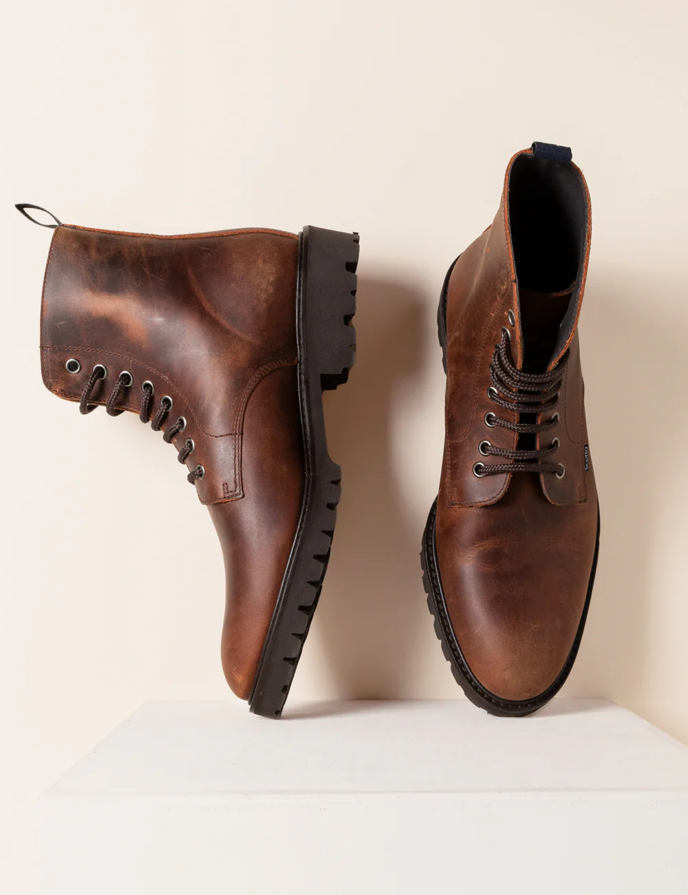 BOTA EXPLORER ALTA MARRON OSCURO - Image 4