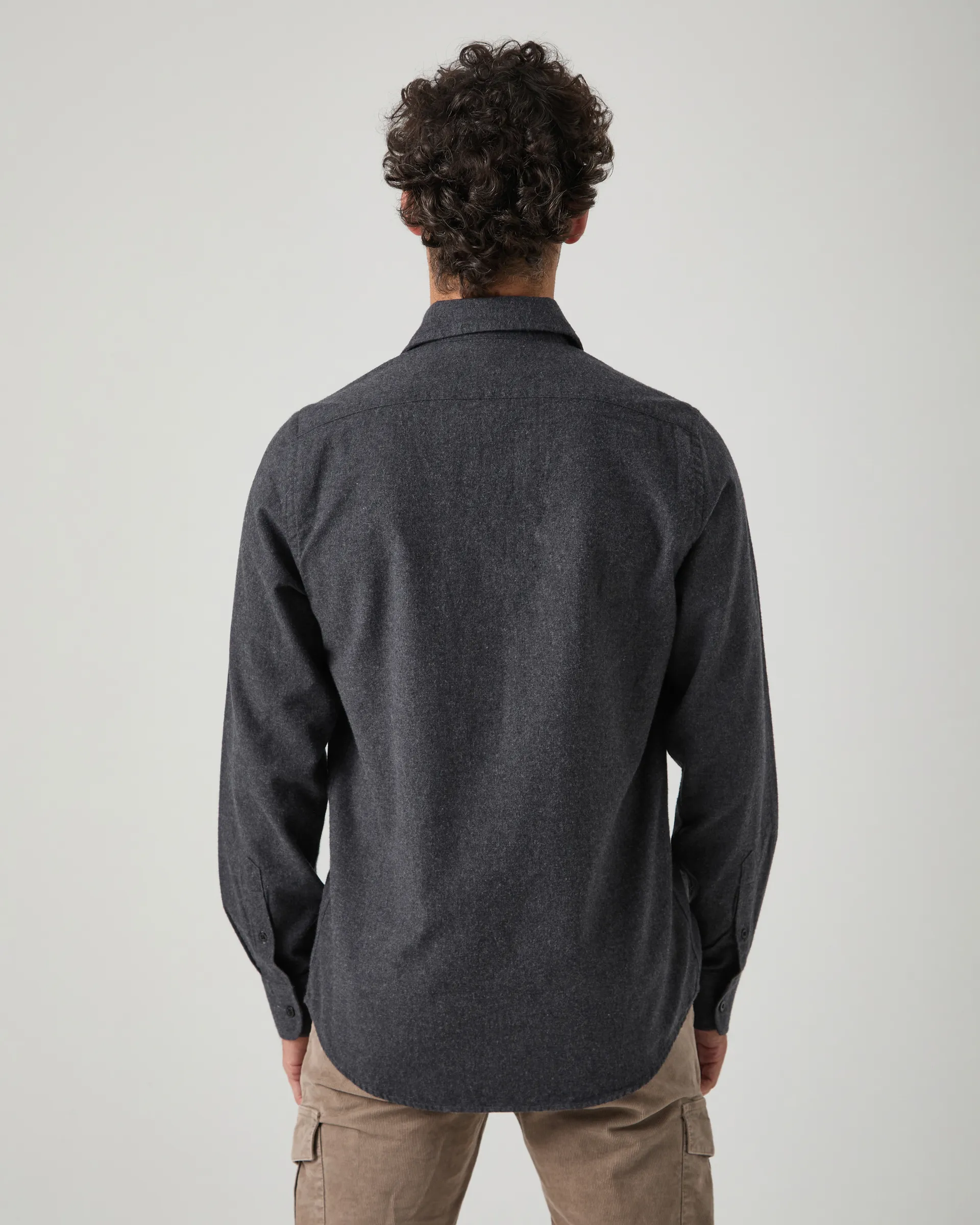 Camisa Urban Pocket Gris Oscuro - Image 2