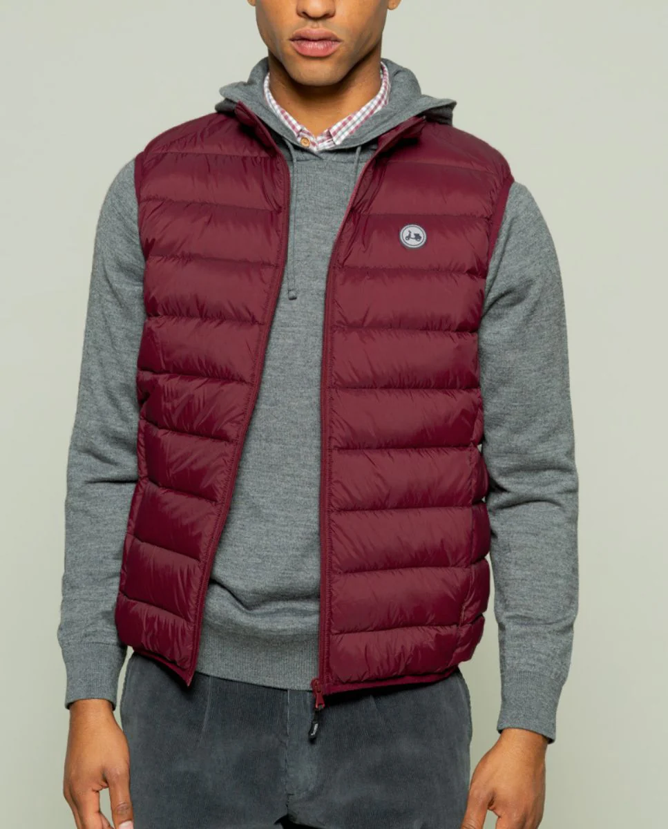 CHALECO CLASSIC ACOLCHADO BURDEOS