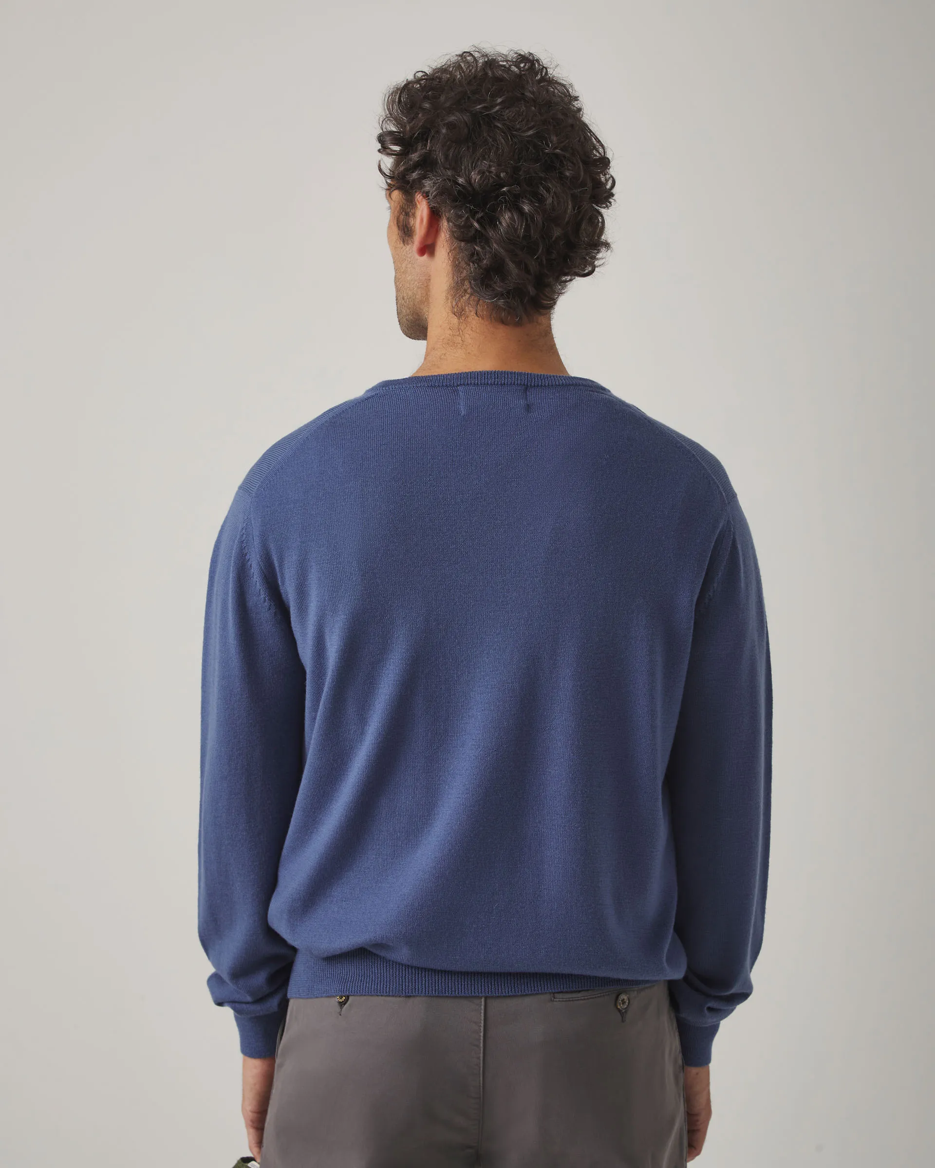 Jersey Iconic V Neck Merino Denim - Image 2