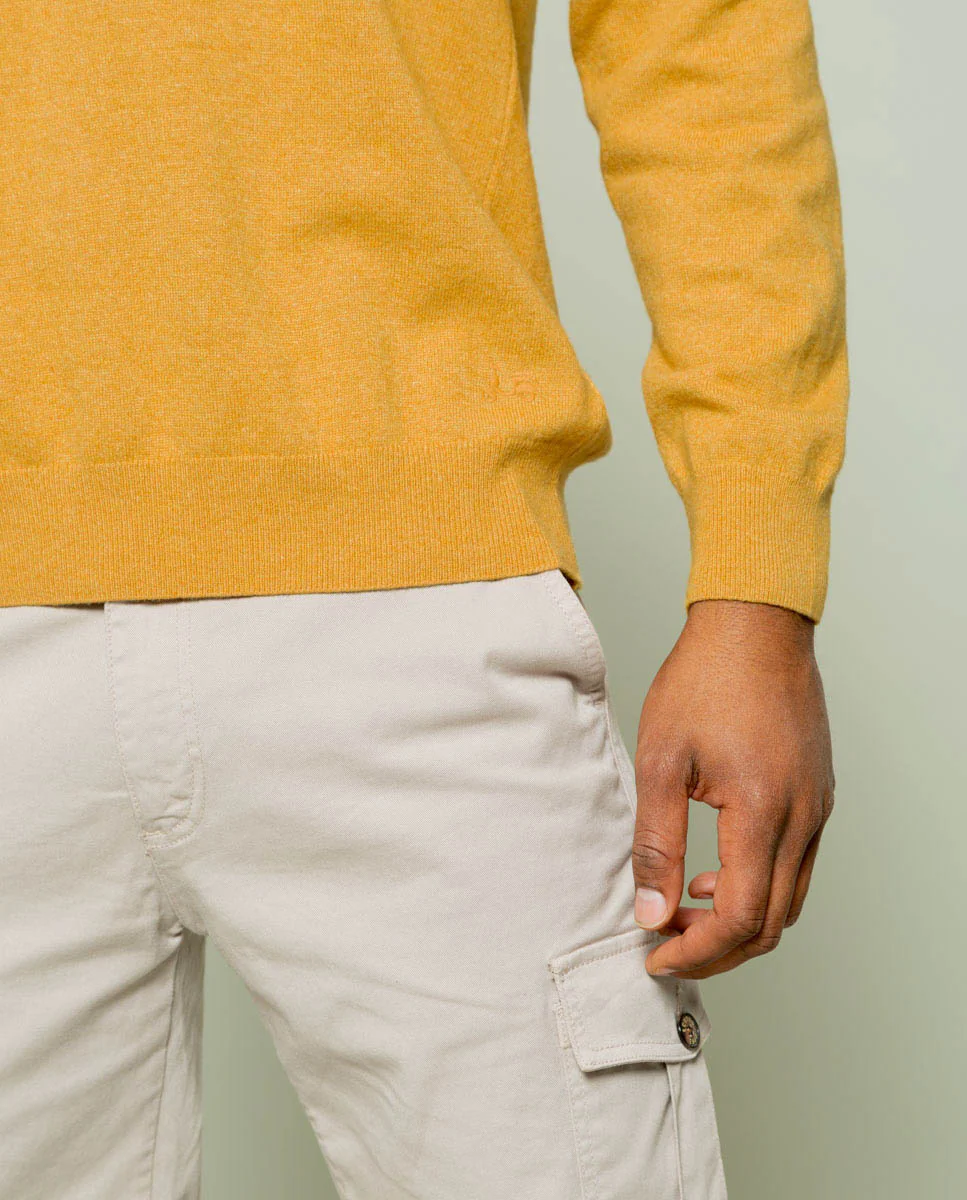 Jersey polo cashmere mostaza - Image 4