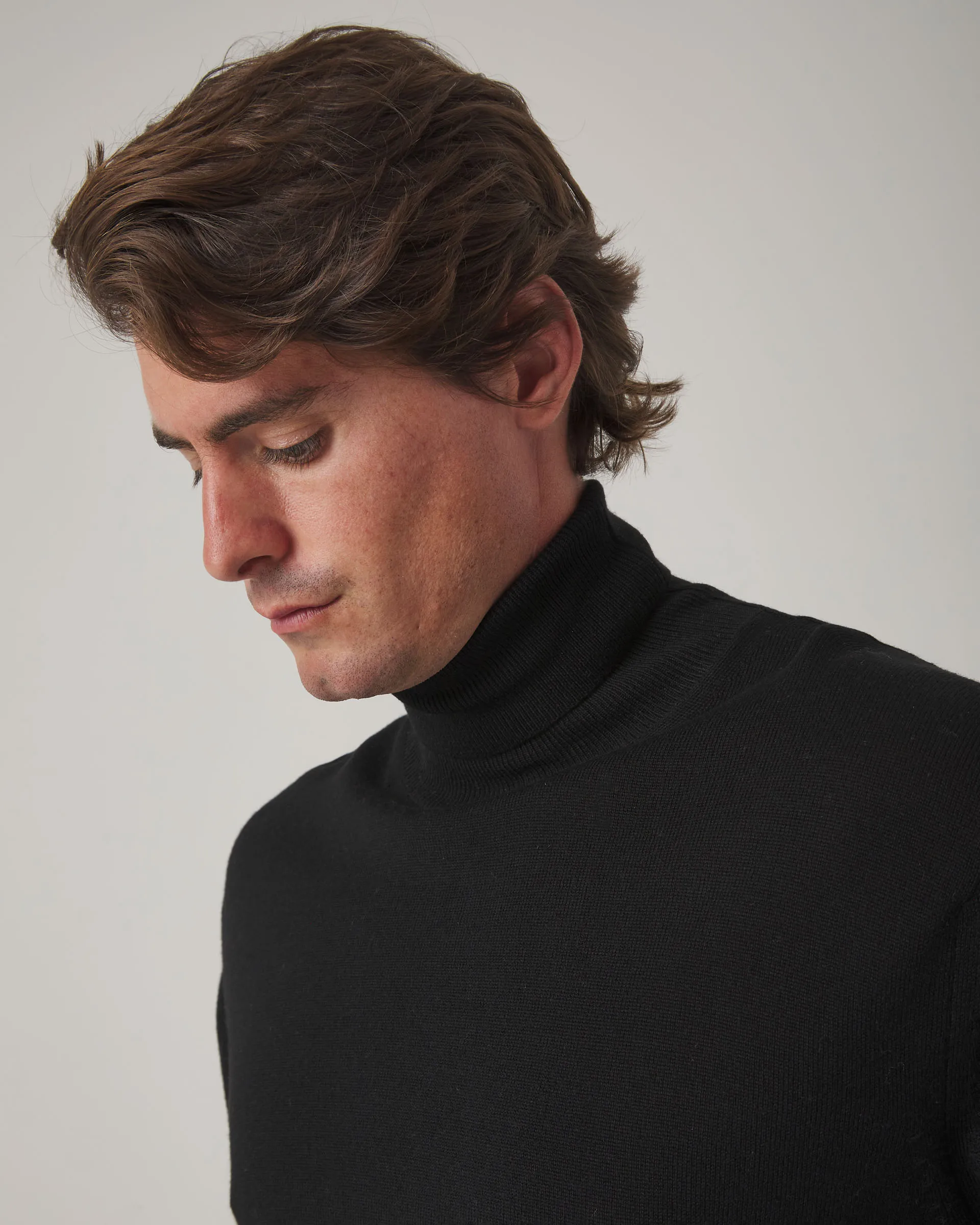 Jersey Turtle Neck Negro - Image 4