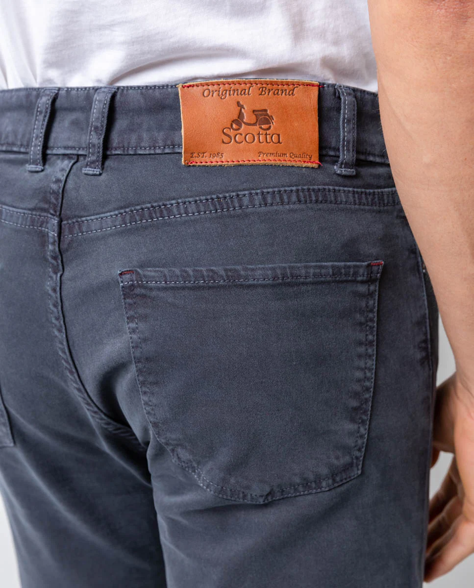 Pantalon 5 bolsillos azul grisaceo - Image 2