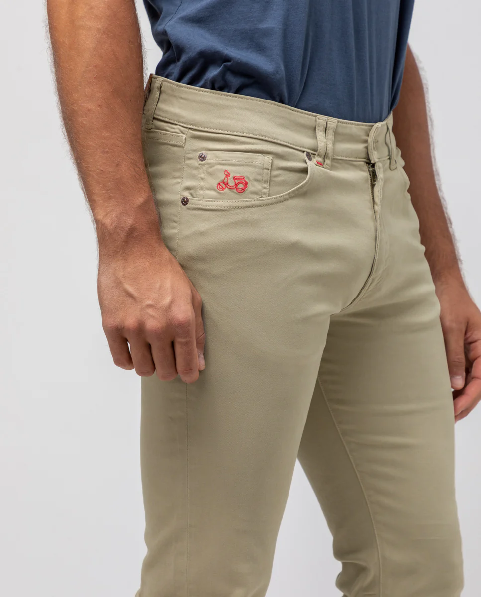 Pantalón 5 bolsillos beige - Image 3