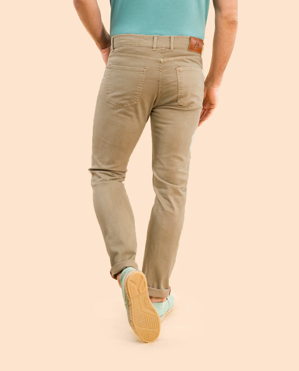 Pantalon 5 bolsillos beige oscuro - Image 2