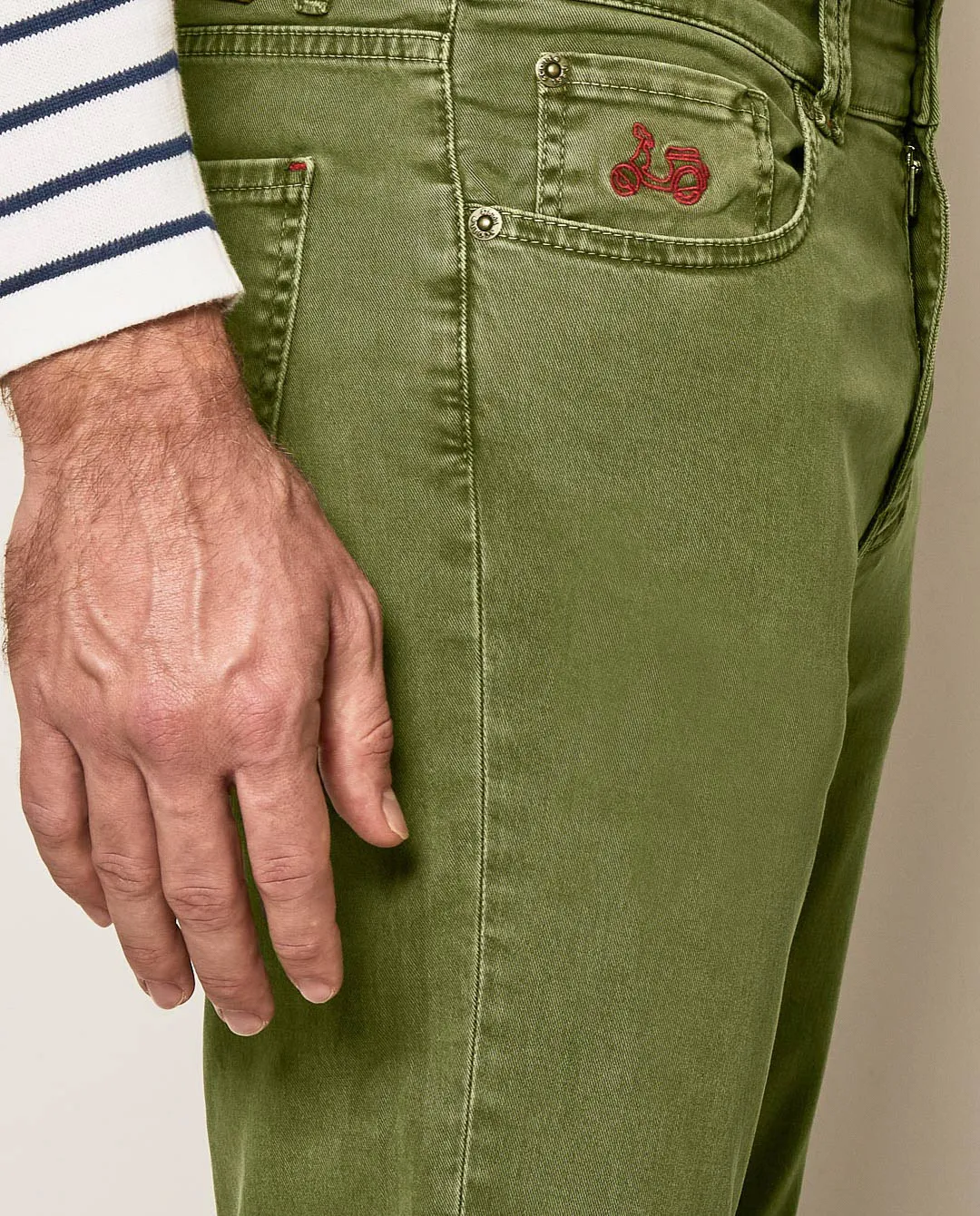 Pantalón 5 bolsillos khaki - Image 3