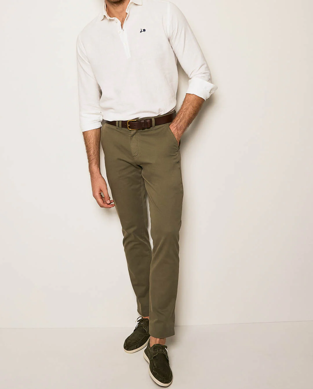 Pantalon chino regular eco khaki