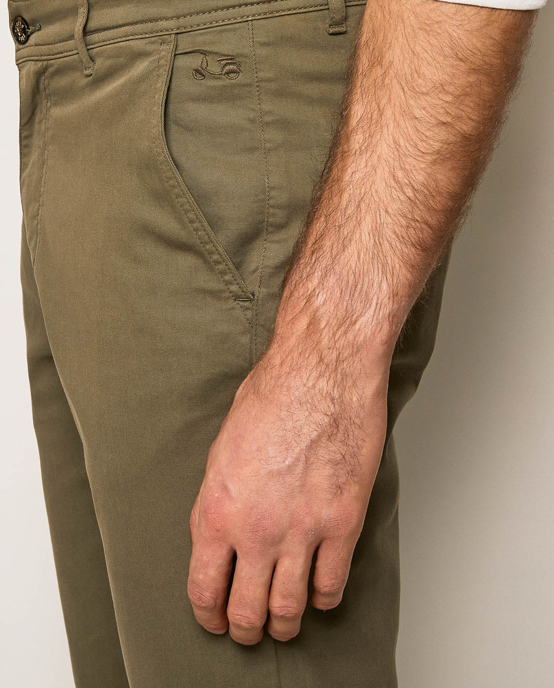 Pantalon chino regular eco khaki - Image 3