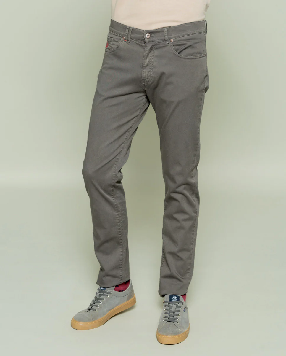 PANTALON COOPER 5 BOLSILLOS MARRON - Image 4
