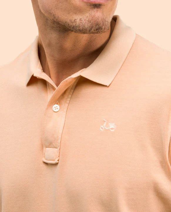 Polo tinte prenda melocotón - Image 3