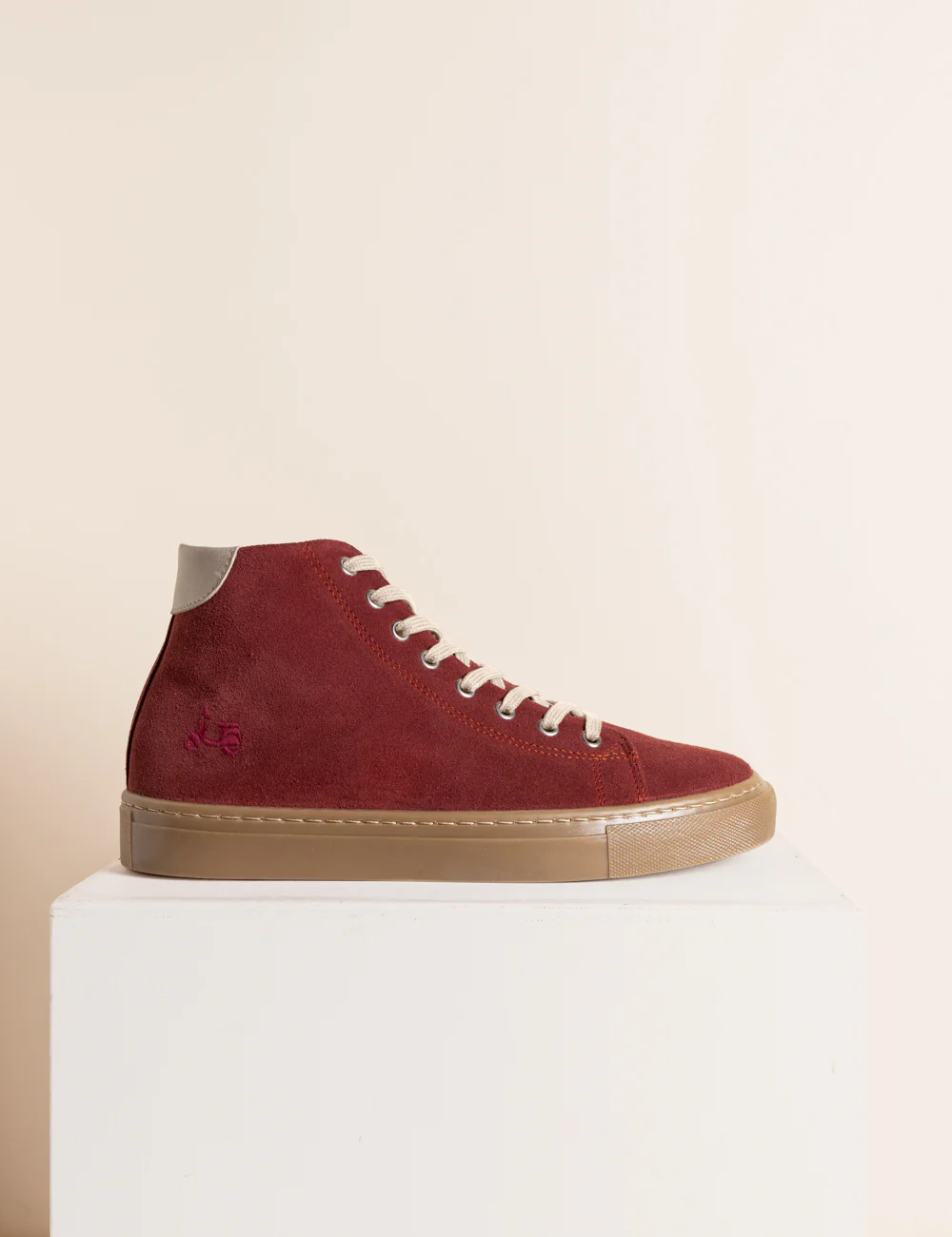 ZAPATILLA URBAN ALTA BURDEOS